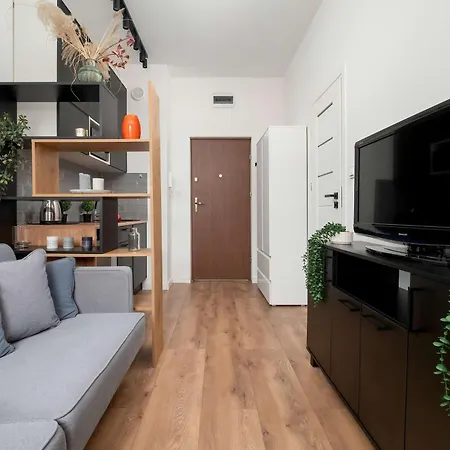 Cozy Suitable For 2 People By Renters Łódź