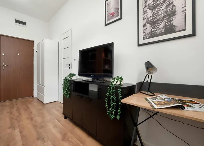 Cozy Suitable For 2 People By Renters Łódź